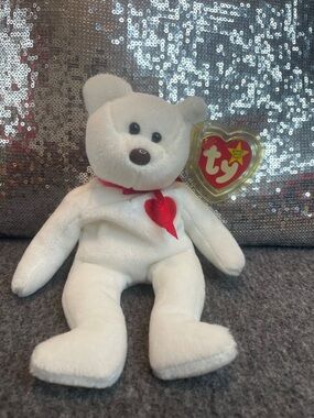 Valentino The Bear With Errors And Tag Errors. Ty, White Bear/Red Heart Accent.